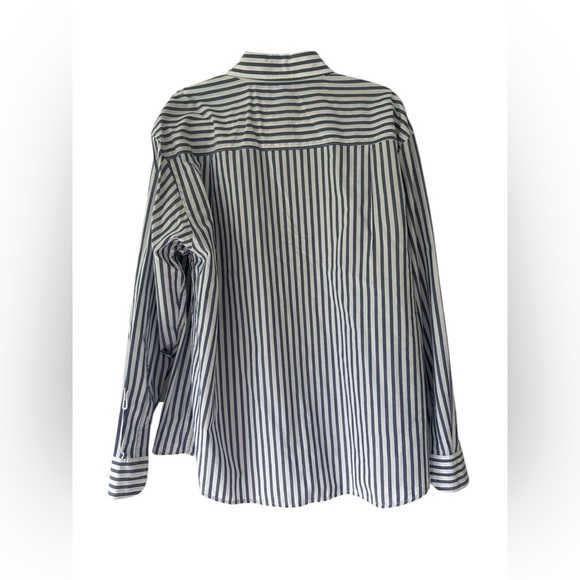 American Eagle Outfitters Blue and White Casual Button Down Shirt - Picture 3 of 3